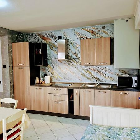 Kidonia - Iseo Lake Apartmens Sale Marasino Exteriér fotografie